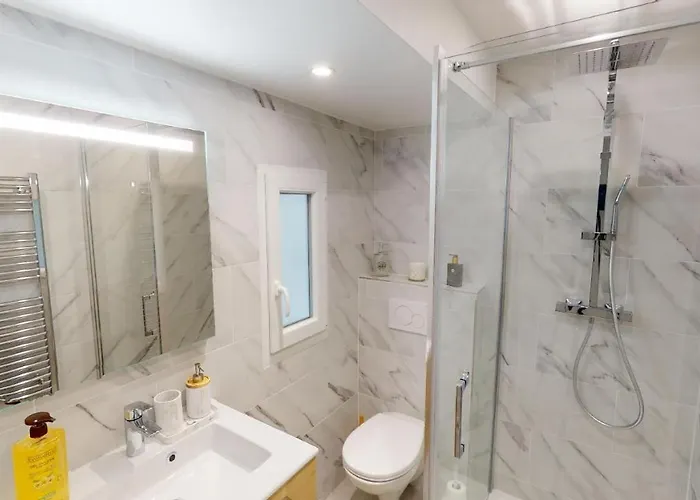 La Comtesse De Montespan *